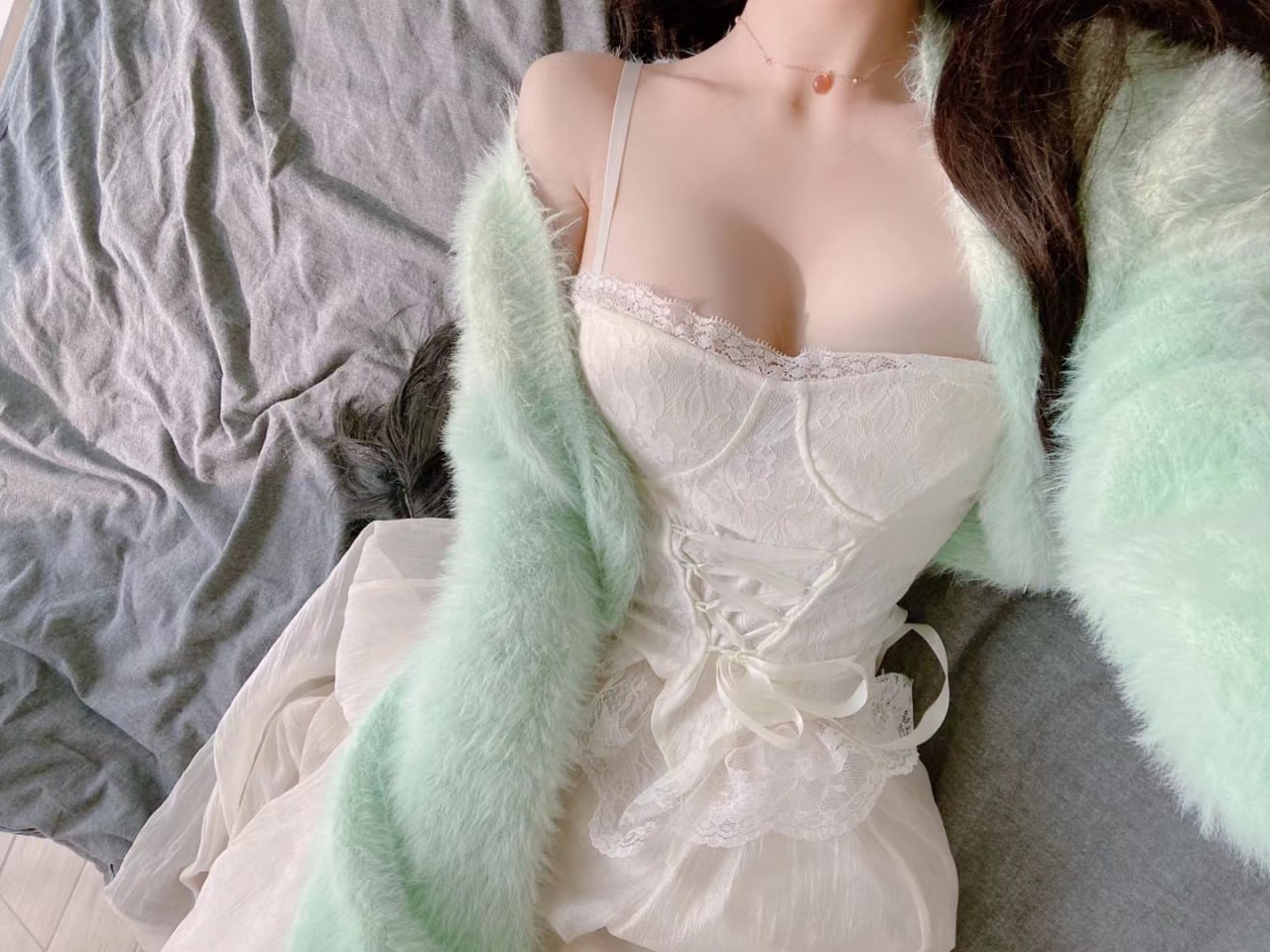 Hi baby, welcome to Feifei's private space. Search for sexy photos and videos directly below.